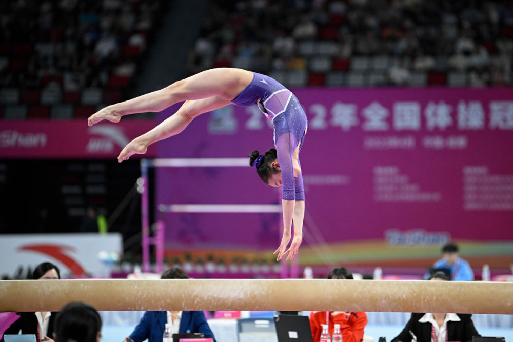 体操女子平衡木项目决赛完美收官的简单介绍 体操女子平衡木项目决赛完美收官的简单介绍