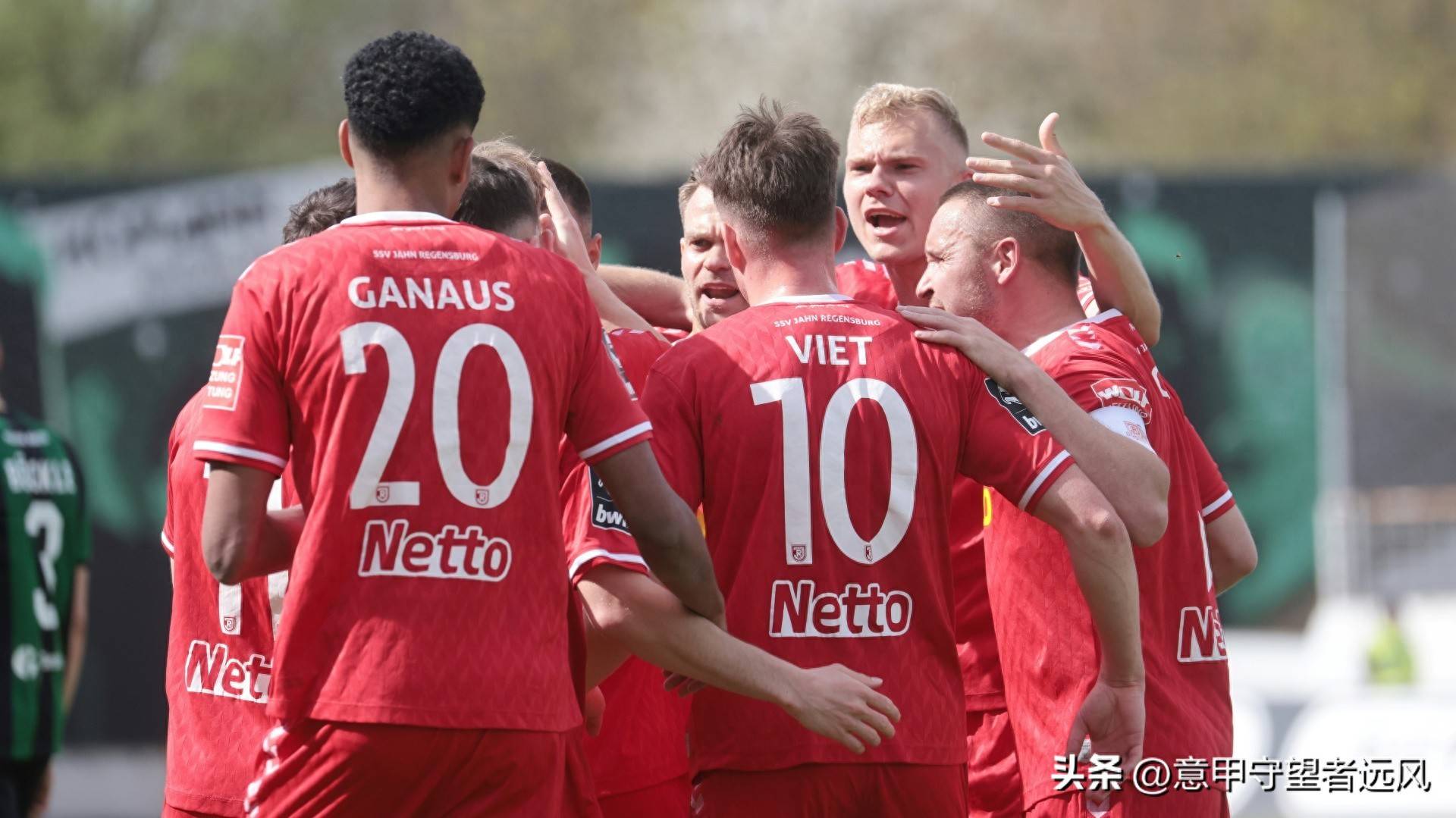 汉堡SV主场输球,陷入保级压力 汉堡SV主场输球,陷入保级压力