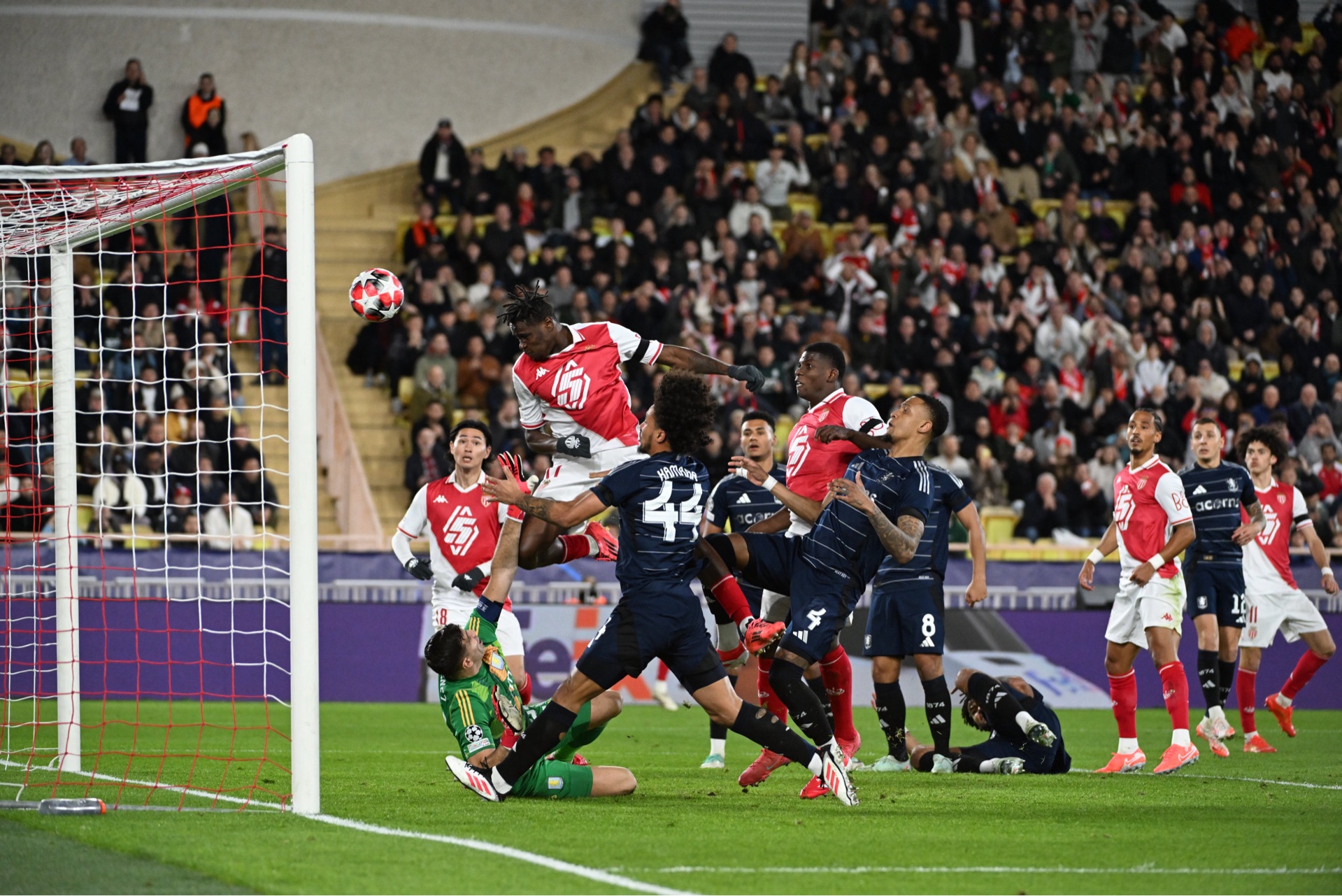 包含欧预赛：比利时队力克乌拉圭队，晋级决赛的词条