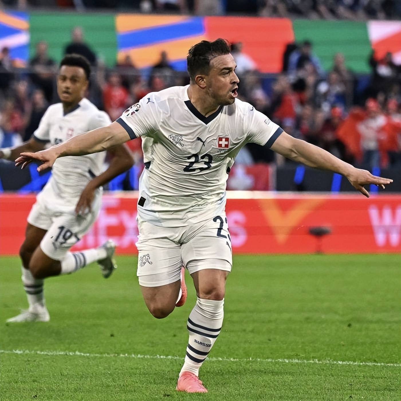 关于西班牙战平瑞士，小组出线前景渺茫的信息