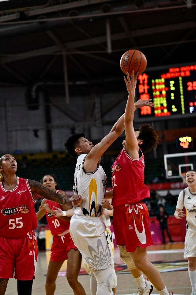 湖南女篮背水一战，力挽狂澜