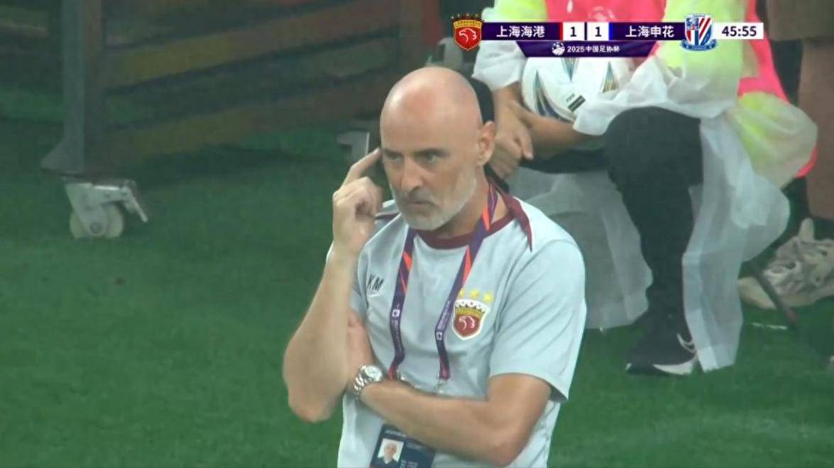 雅布兰茨主场不敌对手，遭遇惨败