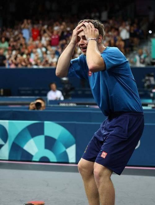 名将争夺欧锦赛资格,球场上发生震撼 名将争夺欧锦赛资格,球场上发生震撼