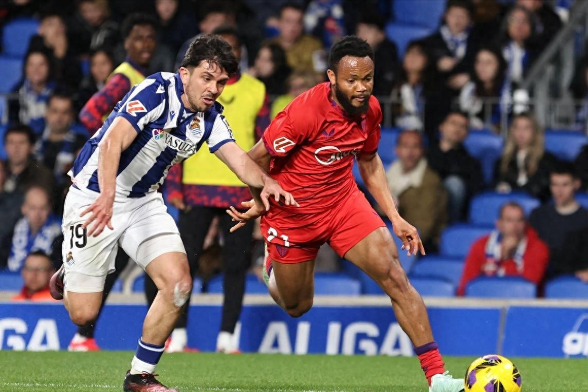 塞维利亚客场不敌对手，遭遇连败