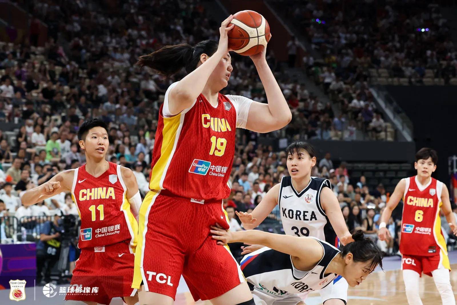 日本女篮在亚洲杯上大胜泰国