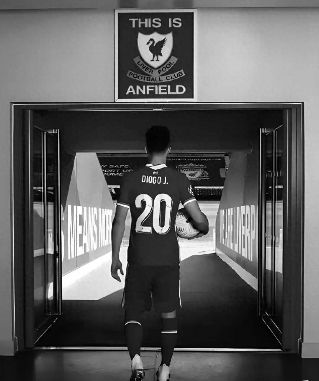 一位退役球员表示愿意回归球场，为球队效力的简单介绍