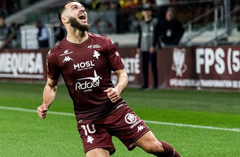 包含里昂客场大胜梅斯，继续保持领先的词条