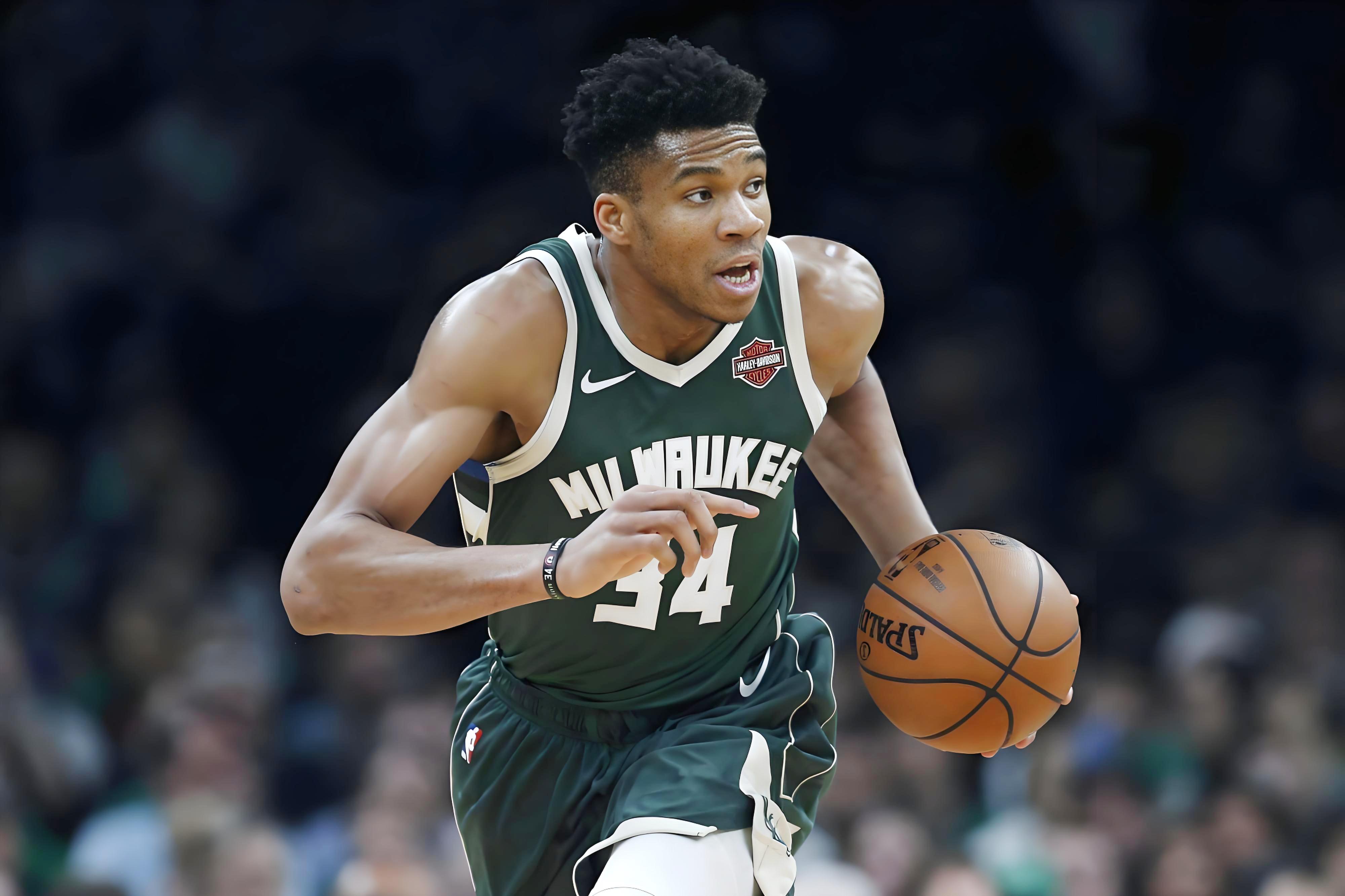 雄鹿客场逆转篮网，字母哥连续两场破20+