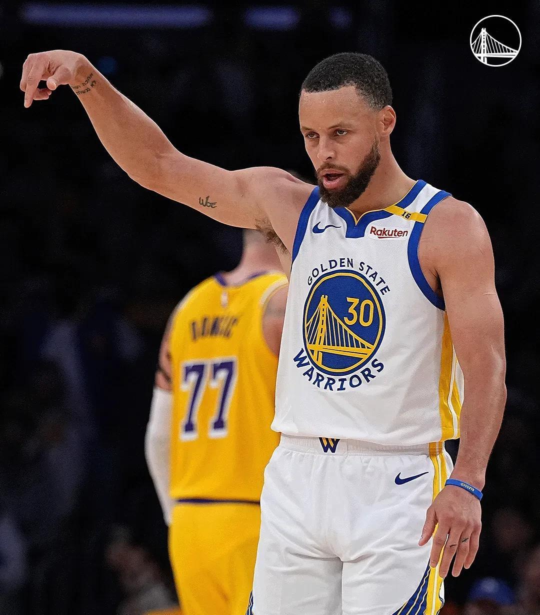 勇士再胜湖人，库里31分7助攻