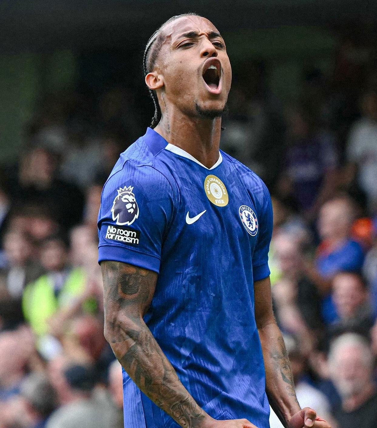 切尔西传奇复出！前锋意外重回球场