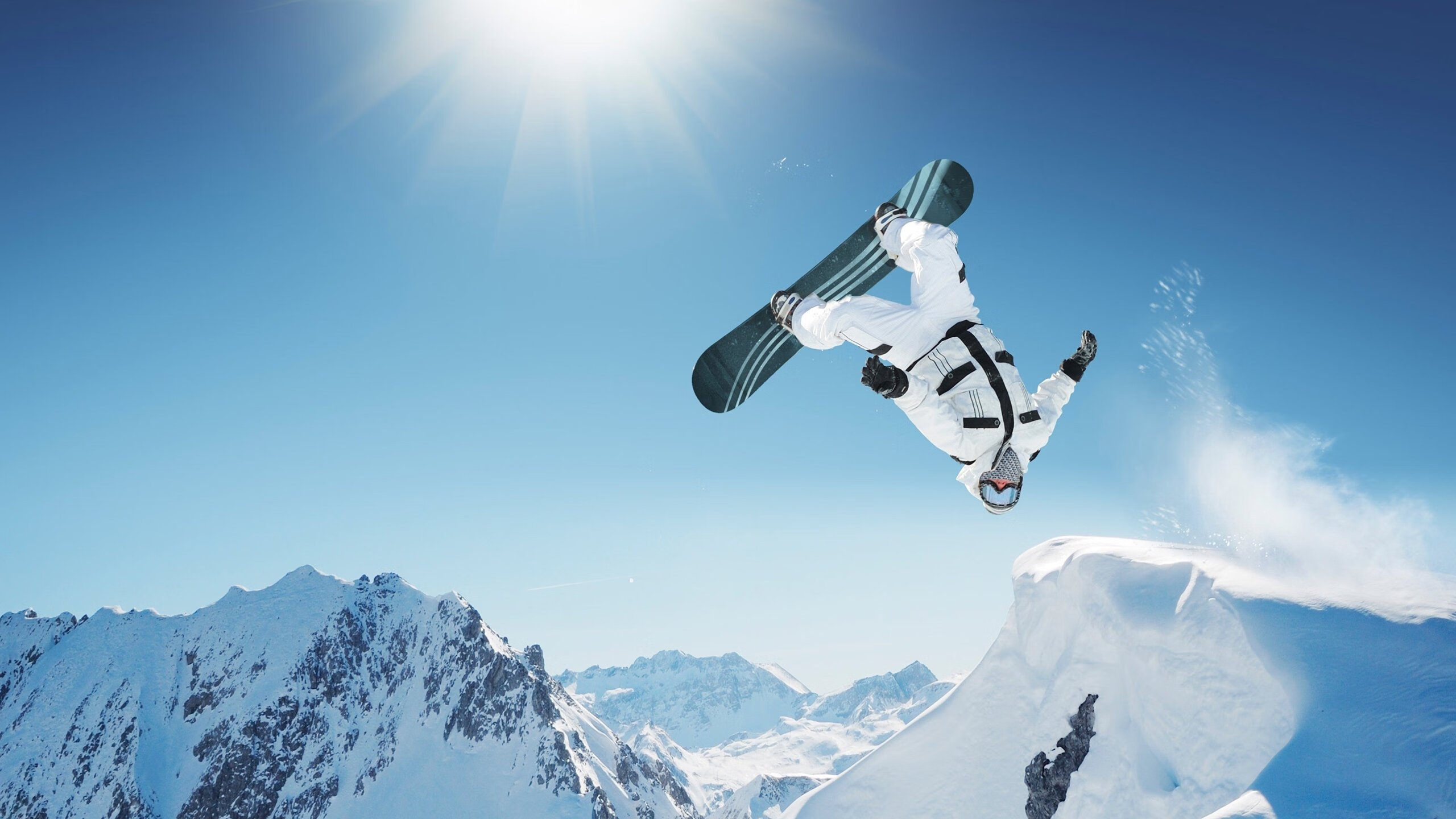 神经接口的幻觉，库尔图瓦的134次扑救与多特蒙德掀翻伊拉克的AI数据风暴